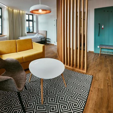 Osecna Hotel A Hostinec Slunce מראה חיצוני תמונה