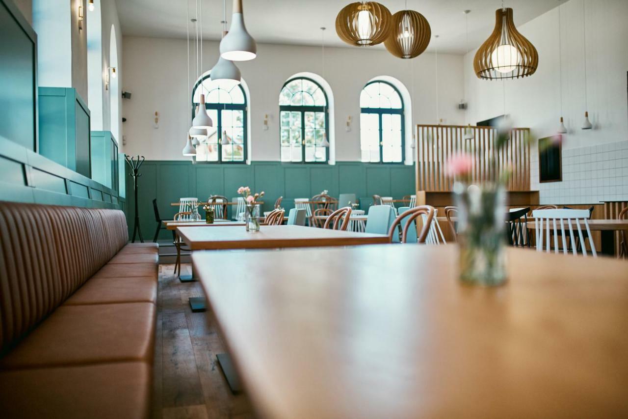 Osecna Hotel A Hostinec Slunce מראה חיצוני תמונה