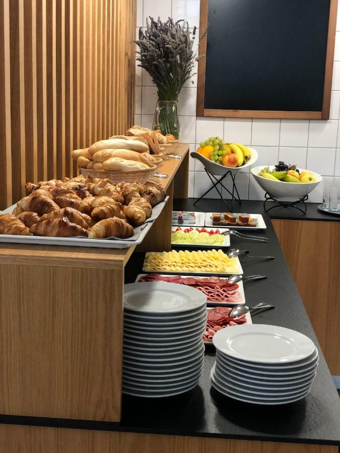 Osecna Hotel A Hostinec Slunce מראה חיצוני תמונה